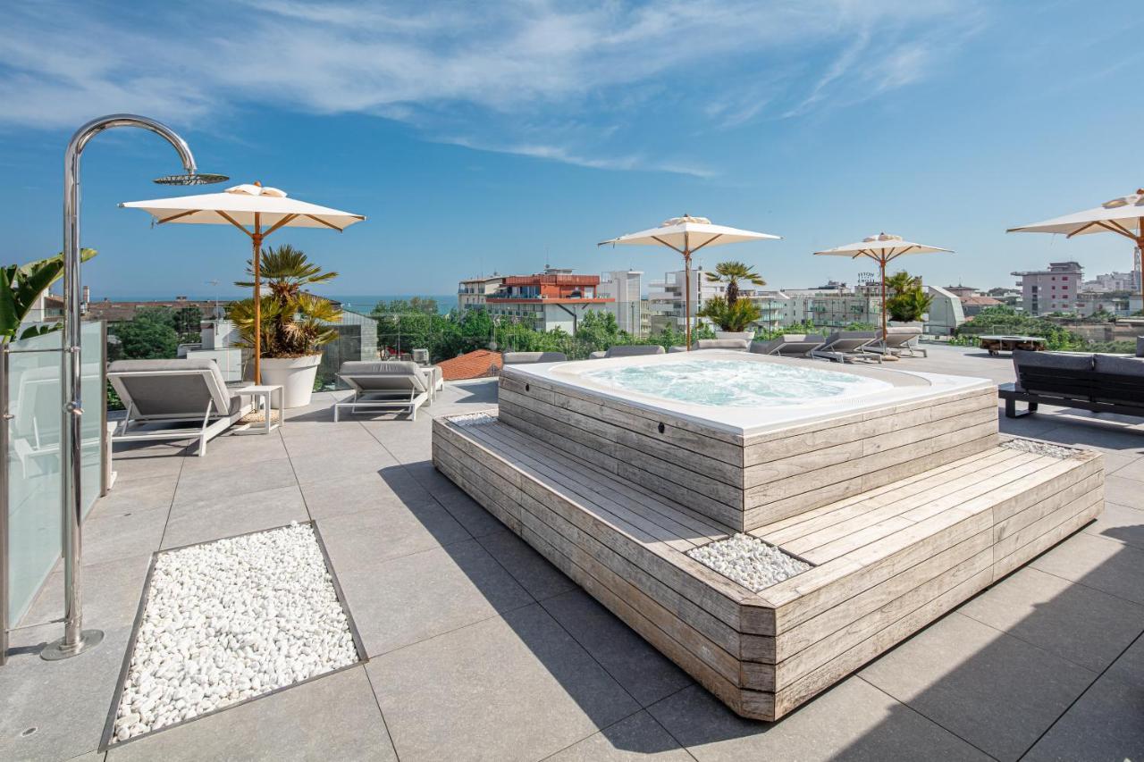 Monaco Suites Hotel Линьяно-Саббьядоро Экстерьер фото