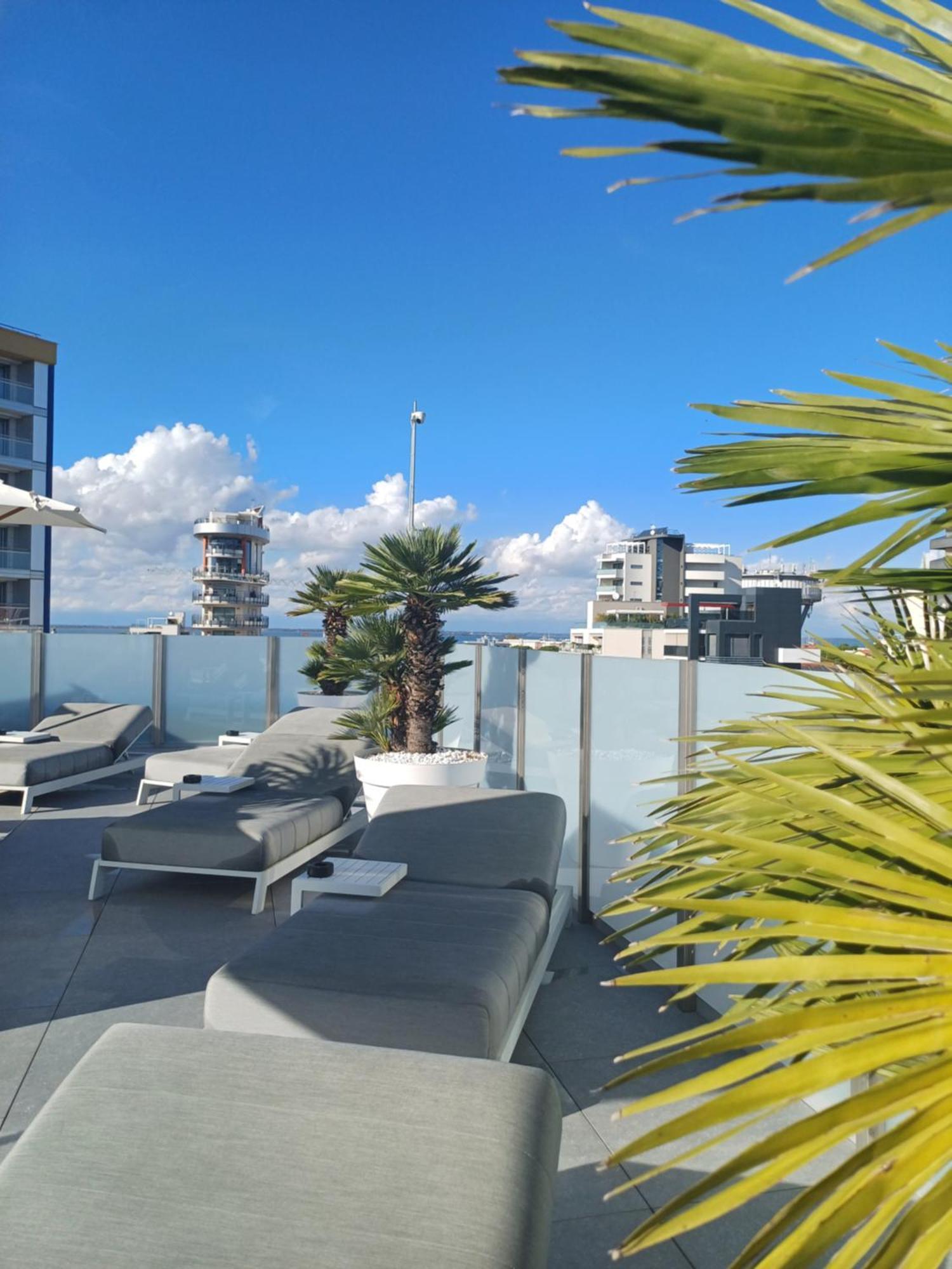 Monaco Suites Hotel Линьяно-Саббьядоро Экстерьер фото